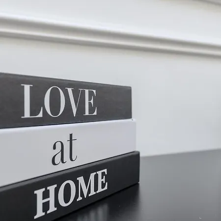 Paradise Boutique Penthouse - Center - Steps To Ivy * Leeds (West Yorkshire)