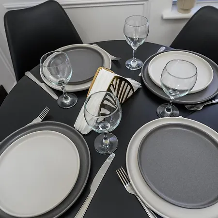 Apartment Paradise Boutique Penthouse - Center - Steps To Ivy Leeds (West Yorkshire)