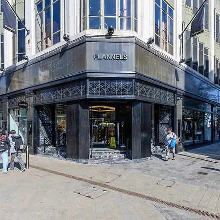 Apartment Paradise Boutique Penthouse - Center - Steps To Ivy Leeds (West Yorkshire)